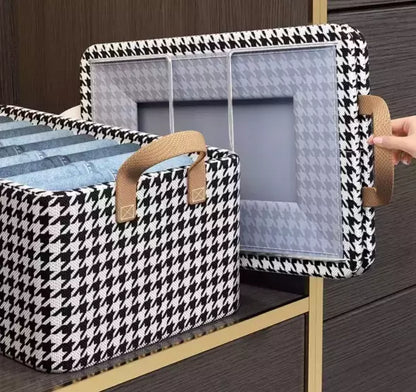 КУТИЯ ЗА СЪХРАНЕНИЕ НА ДРЕХИ